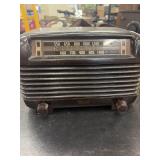 Vintage Philco transitone tube radio