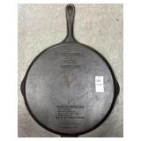 Vintage Wagnerï¿½s 13 3/8in cast iron skillet