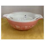 Set of 3 Pyrex pink gooseberry nesting mixing