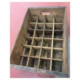 Old expï¿½n wooden crate