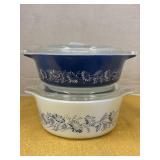 Set of 2 Pyrex colonial mist lidded casserole