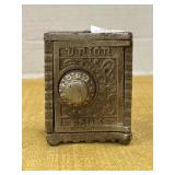 Vintage cast iron "Union" safe coin bank made by