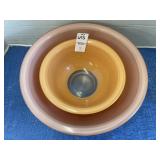 2 Pyrex colored glass nesting bowls