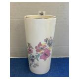 Vintage Japanese cream porcelain vase