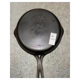 Vintage Wagner Ware #6 cast iron skillet