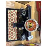 Vintage1930s Marx De-Luxe Dial toy typewriter