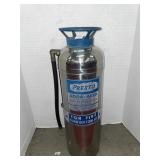 Presto 2 ï¿½-gallon stainless steel soda-acid fire