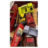 Lot of vintage metal and plastic model trucks
