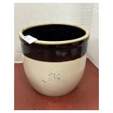 Vintage two-tone 1.5 Gal stoneware crock
