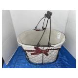 Handled wire basket with liner -14 inches wide