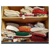 2 shelves hand toweks