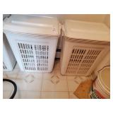 2 plastic hampers