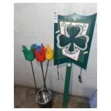 4 Vintage plastic yard/lawn drink holders & St.