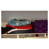 Womenï¿½s Clothing- name brands- M &L