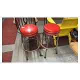 2 Barstools