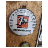 7up thermometer 12in. Round