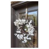 1 White Floral Wreath