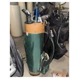 Hot-Z golf bag with assorted golf clubs - Hiper,