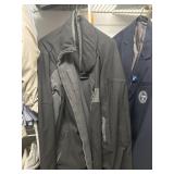 Menï¿½s Outerwear & dress shirts size L