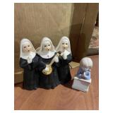 Vintage Japan mid-century ceramic trio of singing