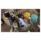 Lot of Kitchen Items