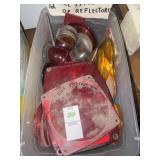 Small box of assorted reflectors