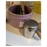 Ceramic planter with dredge shaker, ice cream