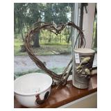 Vintage bird vase, heart wreath & bowl