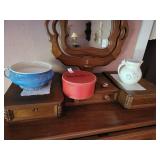 Dresser contents