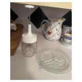 Gemco manual food chopper and glass divided dish