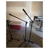 Set of 2 mic stands