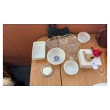 Hallmark Cardinal Salt n pepper shakers, milk