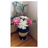 Faux Flower W Vase