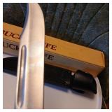 Buck 120 knife with sheath and box