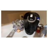 Keurig Coffee Maker, Pod Stand W Pods