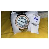 Big face w/crystal flowers quartz wristwatch