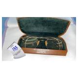 Antique 12kgf framed eye glasses w/ somerset case