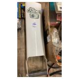 Wall mount can crusher