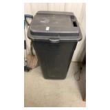 Rubbermaid garbage can