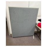 ROOM DIVIDER