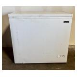 Magic Chef Chest Freezer Model:HMCF7W4 21'X36'X33'