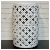 White Metal Outdoor Patio Garden Stool 12'X12'X18'