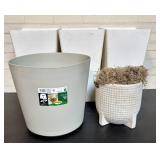 5 Planters Including 3 Vigoro Harmony Square Plant
