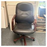Executive Swivel Office Chair with Mahogany-Finish