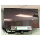 VIZIO M401i-A3 40-Inch 1080p Smart LED TV with Art