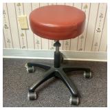 Adjustable Pneumatic Rolling Medical Stool with Re