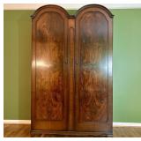Butilux Queen Anne Style Walnut Veneered Double Wa