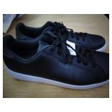 Puma Black Sneakers - lighty used sz 11