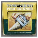 Vintage Townsend Fish Skinner