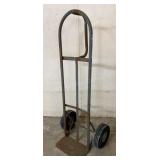 Milwaukee Pneumatic Tire Dolly Milwaukee Pneumatic Tire Dolly